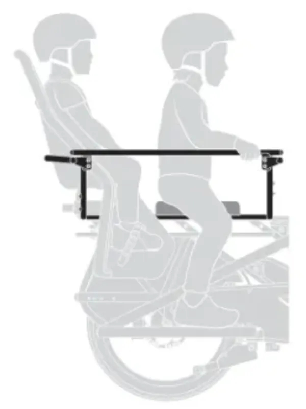 2 kids with and without child seat in tern clubhouse gen 4 passenger bars